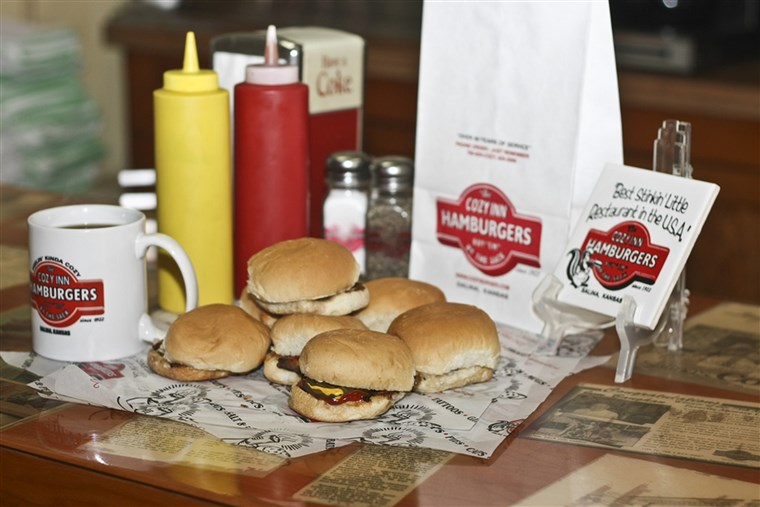 най-доброто Burgers in the U.S.: The Cozy Inn, Salina, Kansas