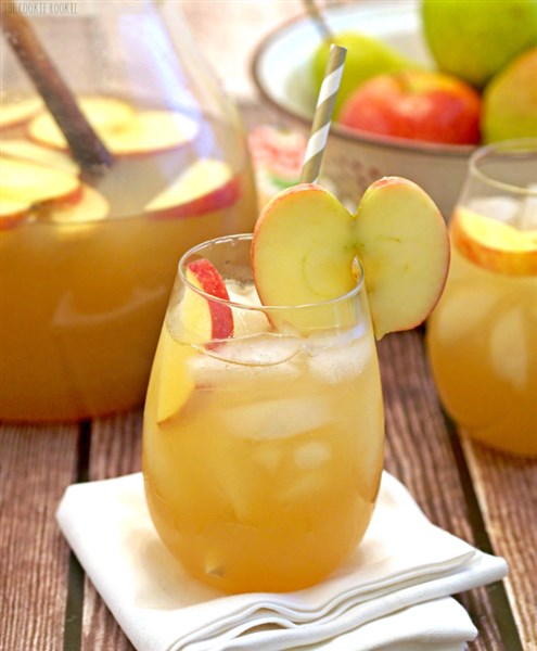 das Erntedankfest cocktail: apple pie punch