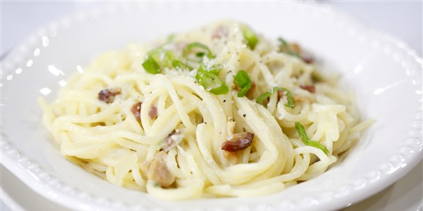 Лидия Bastianich's Spaghetti Carbonara