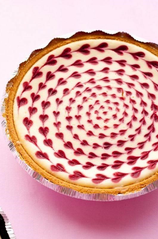 бял Chocolate Raspberry Cheesecake