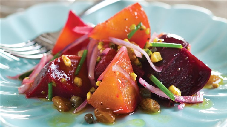 Geröstet Red and Golden Beet Salad with Pistachios