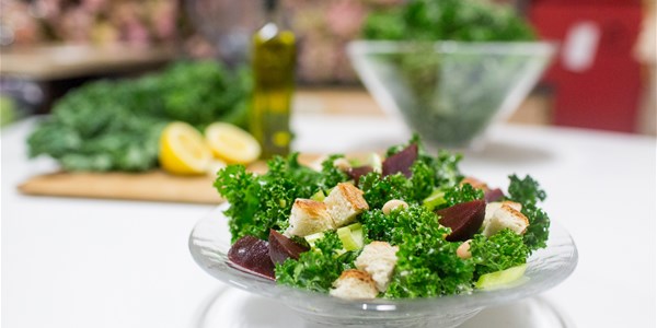 ال 4-ingredient kale salad we're obsessed with 