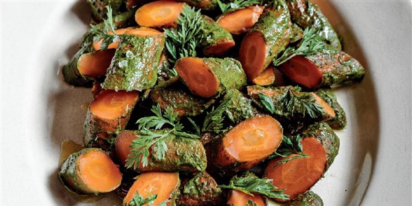 печено Carrots with Carrot-Top Chimichurri and Granola