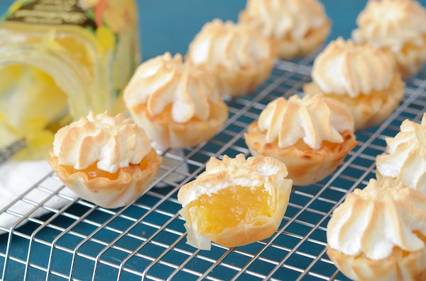مصغرة lemon meringue pies
