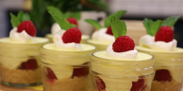 No-Bake Individual Lemon and Raspberry Cheesecake Jars 