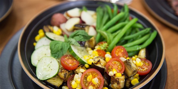 Sommer Vegetable Salad with New Potatoes