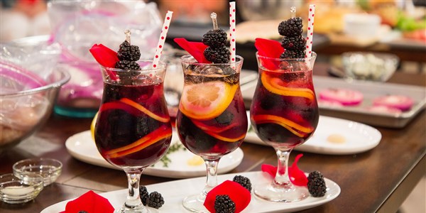 Rose Blackberry Sangria Cocktail 