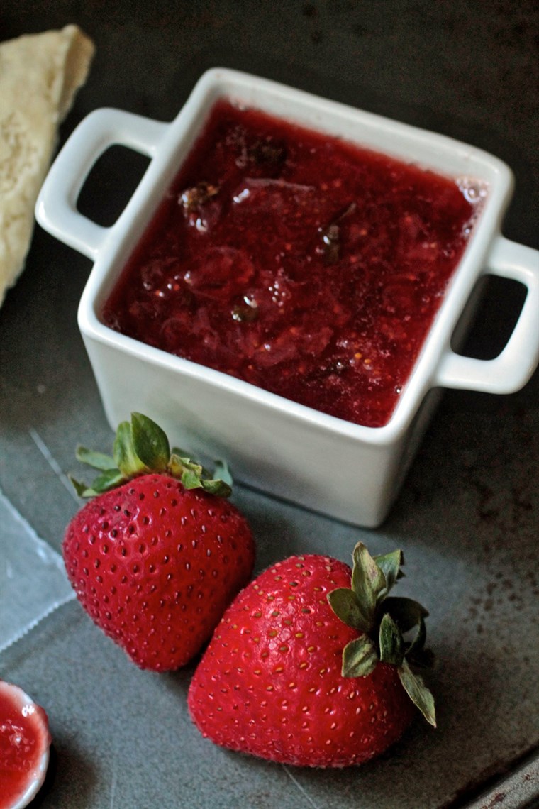 Erdbeere Basil Jam