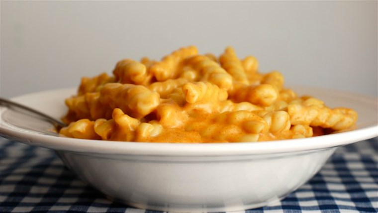 зима Comfort Foods: Mac and Cheese