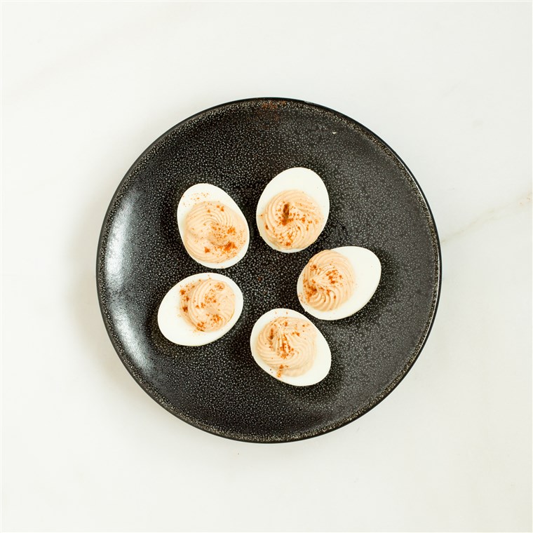 霍达 Plan - Hummus Deviled Eggs Snack