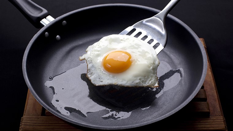 Gebraten egg on a frying pan