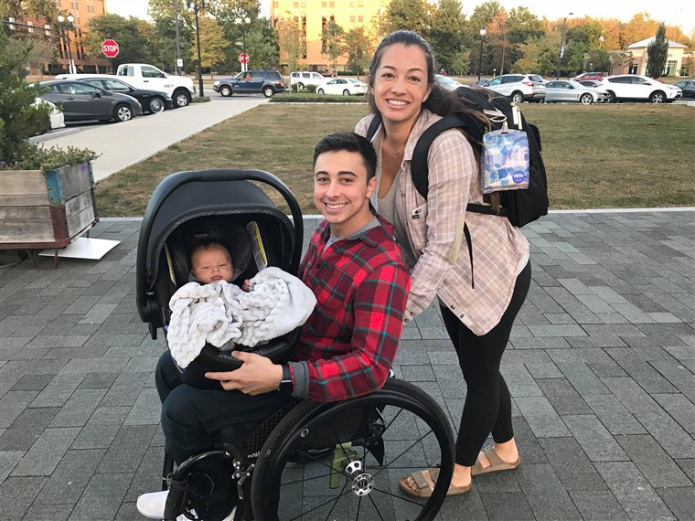 ديسين says she's been happy to see that her fiancée, Jason Kreig, who is paraplegic, has been able to hold his son and even change diapers. 