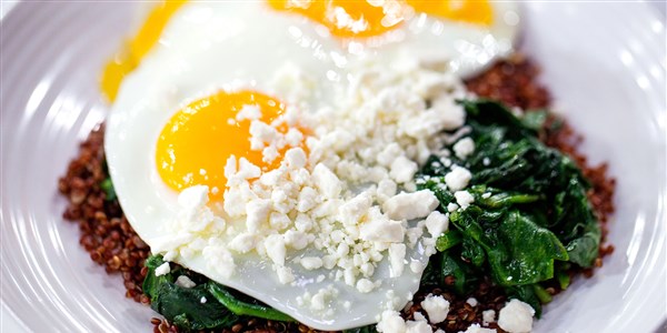 بيضة، Spinach, Quinoa and Feta Power Breakfast