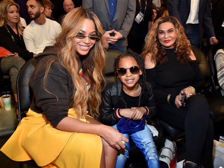 تينا Knowles posted a cute throwback pic of her daughter today in honor of her 37th birthday