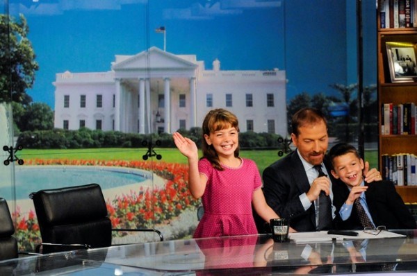 查 Todd, with his kids Margaret and Harrison, on the set of Meet the Press.