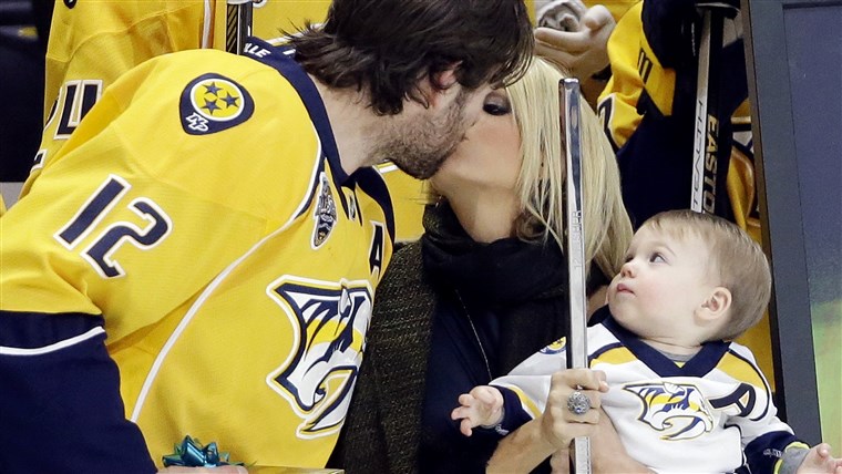 Изображение: Mike Fisher, Carrie Underwood, Isaiah Fisher