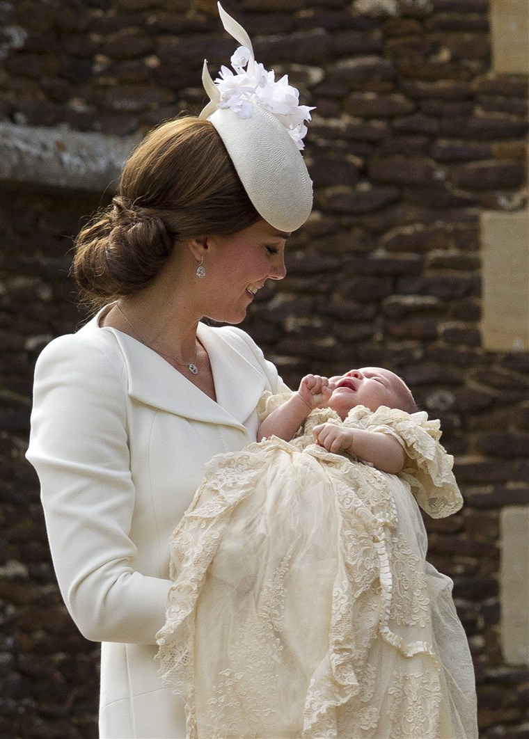 كيت Duchess of Cambridge, Princess Charlotte, christening