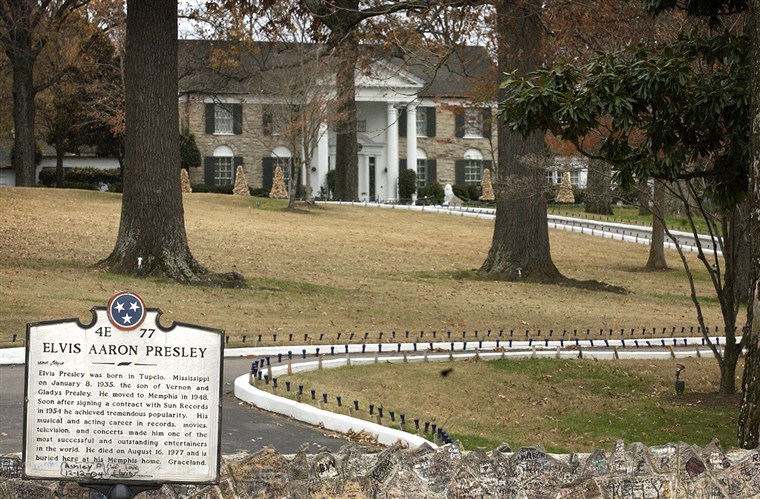 Obraz: Elvis Presley's Graceland estate.