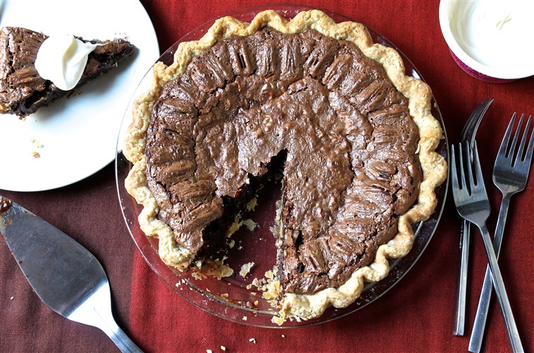 نعمة او وقت سماح Parisi's Chocolate Pecan Pie recipe