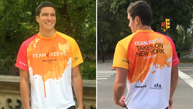 Ще Reeve wears the Team Reeve shirt