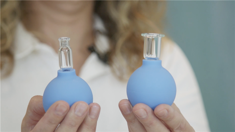 Gesichts cupping utilizes smaller versions of the traditional cups used for body work. These mini cups can still pack a punch when it comes to suction, though!