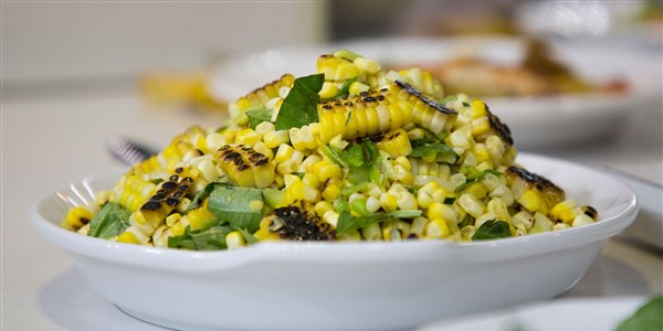 烤 Corn Salad with Basil