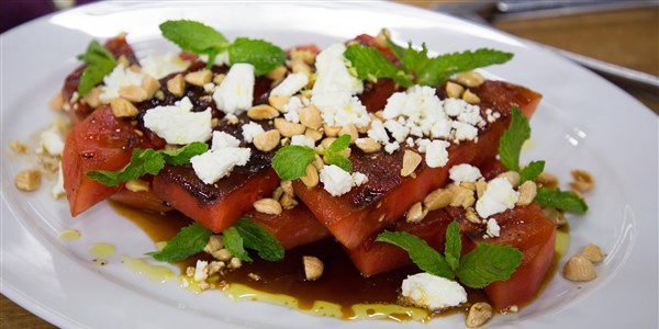 Gegrillt Watermelon with Feta Cheese, Balsamic and Mint
