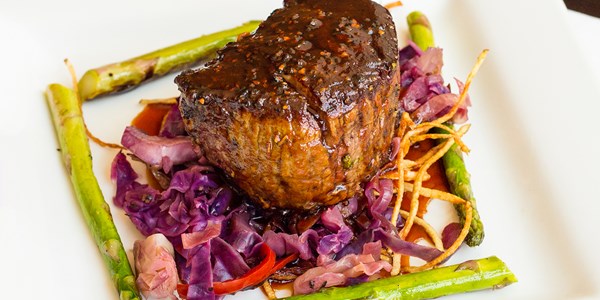 تيم Love's Easy Grilled Steak Stuffed with Roasted Garlic