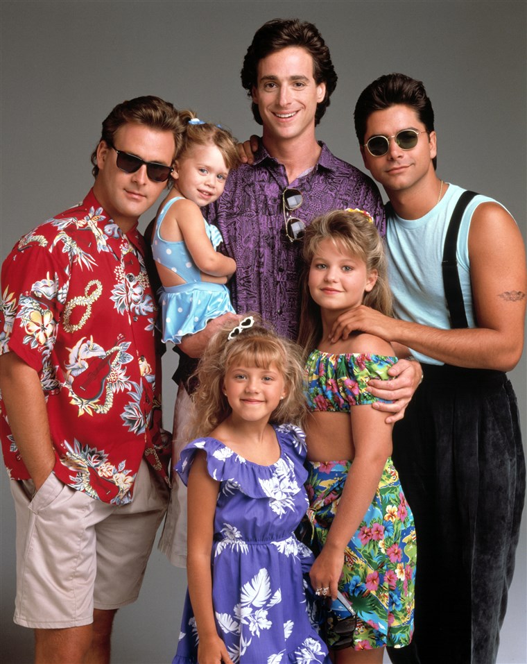 VOLL HOUSE, Dave Coulier, Mary Kate/Ashley Olsen, Bob Saget, Jodie Sweetin, Candace Cameron, John St