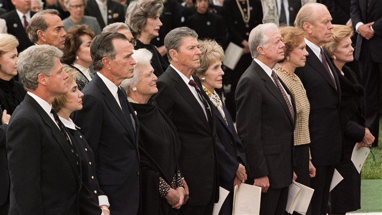 صورة فوتوغرافية of former U.S. presidents at Richard Nixon's funeral