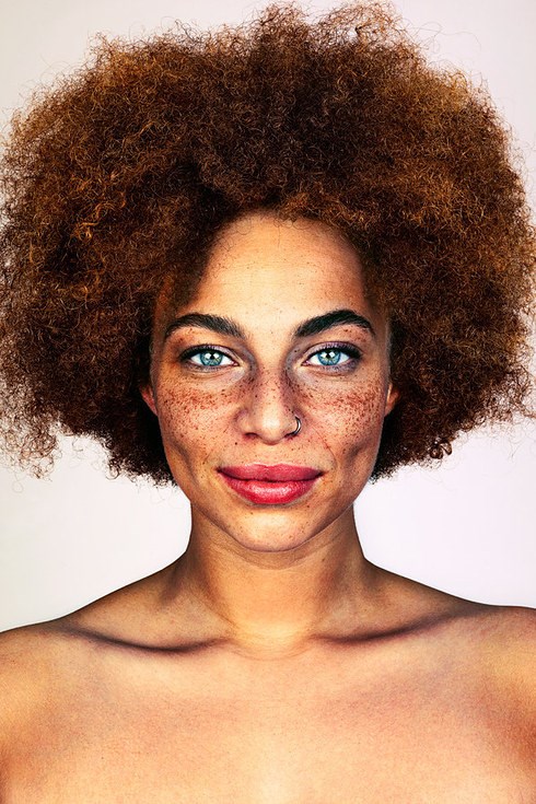 هوس Mackowski poses for photographer Brock Elbank's #Freckles series.