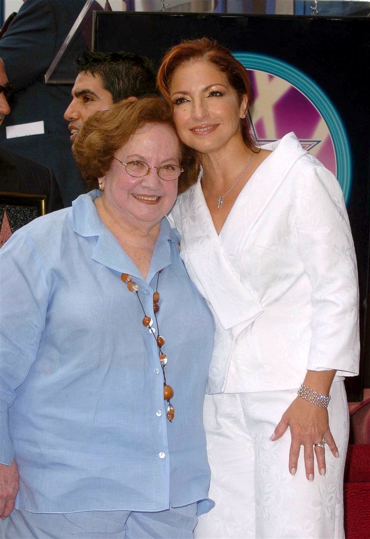 ореол Estefan and mother Gloria Fajardo