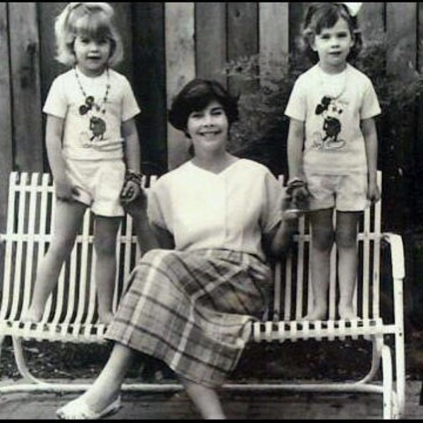 Laura Bush with her two daughters