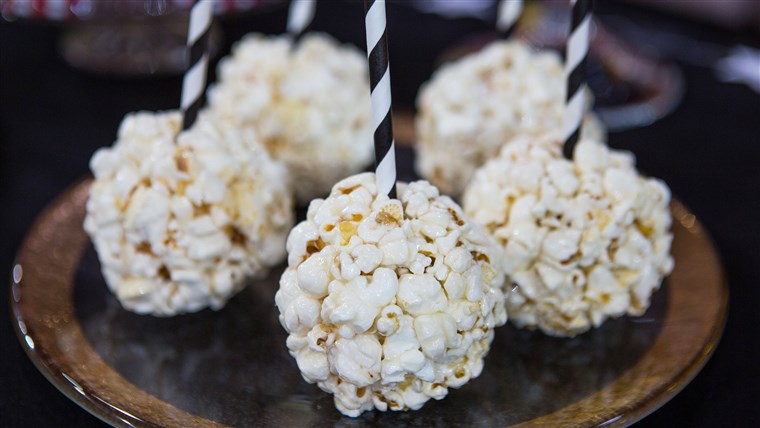 Оскар party Popcorn Balls on a Stick