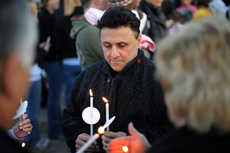 صريح Deangelis of Columbine High School Principal is in candlelight Vigil to honor and remember those touched by the tragedy at the Columbine Memorial in Clement Park, Littleton, CO. on Sunday. Hyoung Chang, The Denver Post