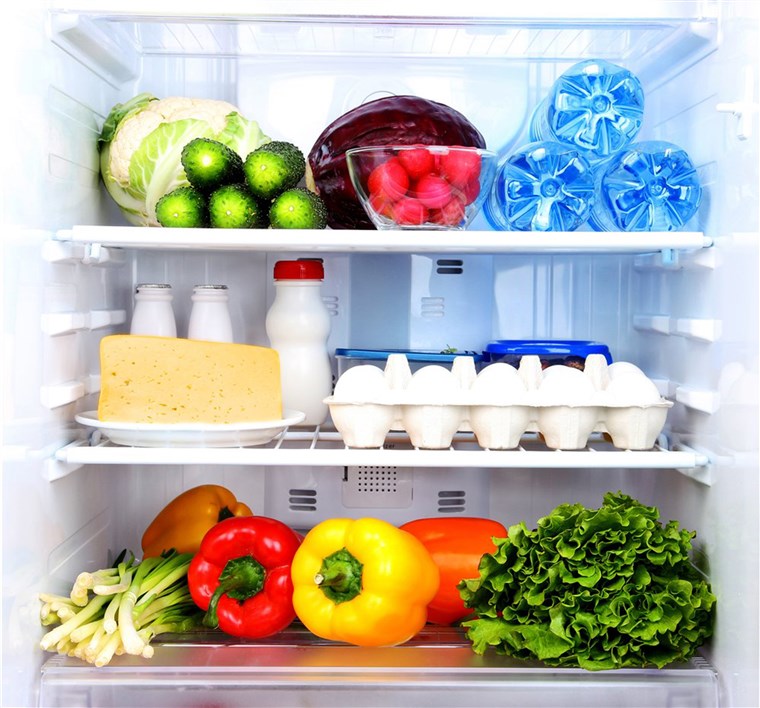 أين to store food in the fridge to keep it fresh