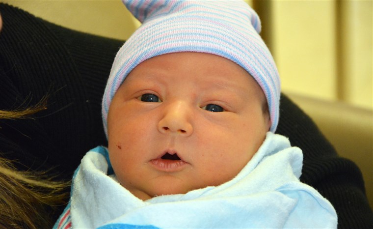 سافانا Guthrie's infant son, Charles Max Feldman